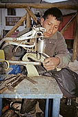 Ollantaytambo, street artisan